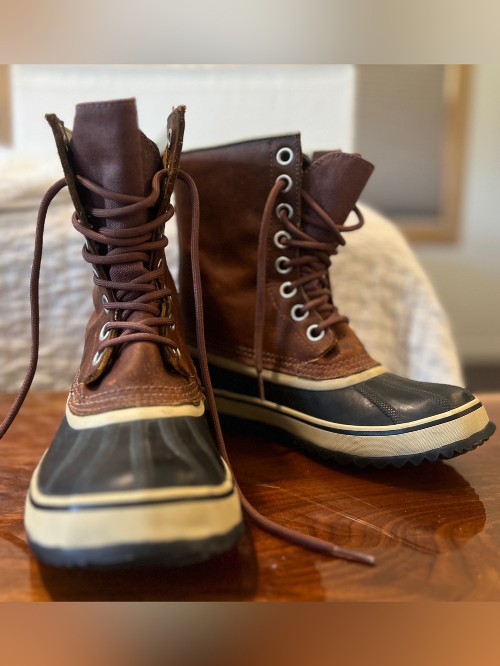 Sorel Waterproof Insulated Brown and Black Lace-Up Winter Boots size 7